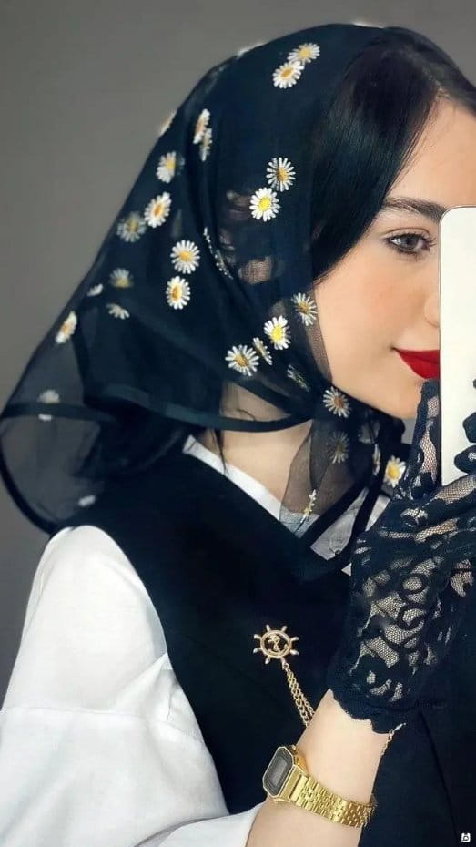 عکس-مینی اسکارف زنانه کفش ملی