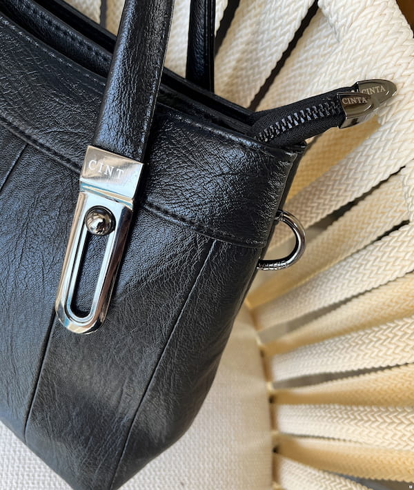 عکس-کیف زنانه چرم تک رنگ