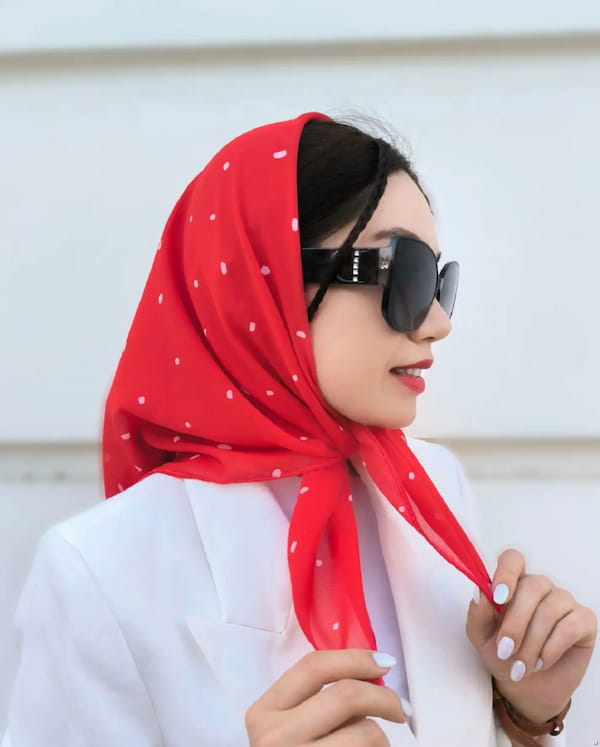 عکس-مینی اسکارف زنانه قرمز