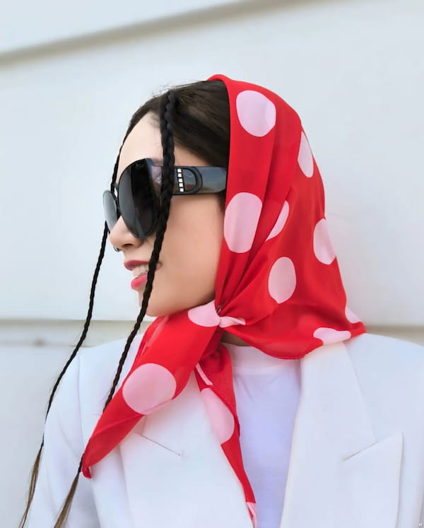 عکس-مینی اسکارف زنانه قرمز