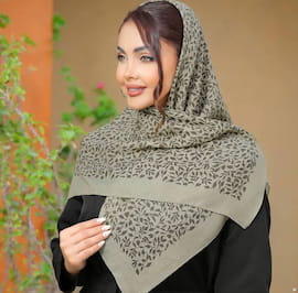 روسری زنانه نخی